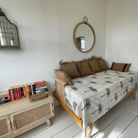 Top Deck - Fresh, Stylish Seaside Apartment 文特诺 外观 照片