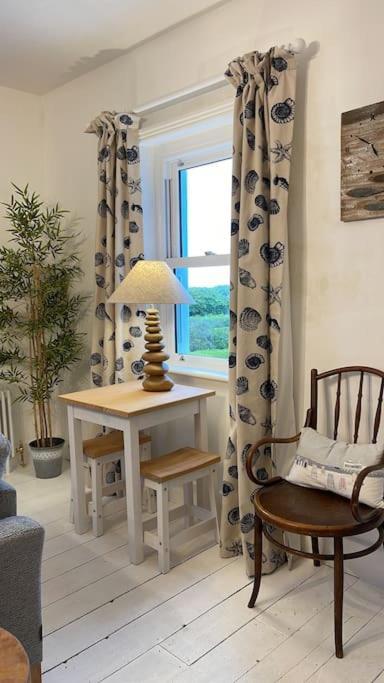 Top Deck - Fresh, Stylish Seaside Apartment 文特诺 外观 照片