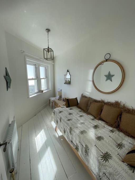 Top Deck - Fresh, Stylish Seaside Apartment 文特诺 外观 照片