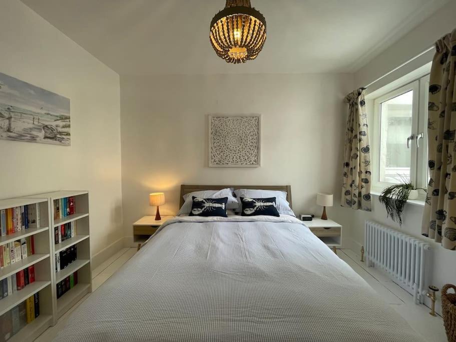 Top Deck - Fresh, Stylish Seaside Apartment 文特诺 外观 照片